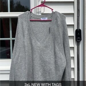 Old Navy Gray V-Neck Sweater Soft Knit Classic